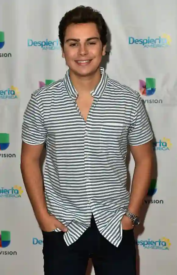 MIAMI, FL - JULY 06:  Jake T.Austin  is seen on the set of 'Despierta America' to promote the film The EMOJI Movie at Univision Studios on July 6, 2017 in Miami, Florida.  (Photo by Gustavo Caballero/Getty Images)