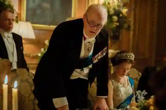 John Lithgow 'The Crown' (2016-2019)