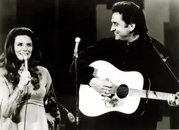 Johnny et June Carter Cash sur scène