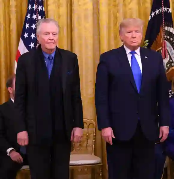 Jon Voight, father of Angelina Jolie, relationship in picture 2020 now age today with President Donald Trump.