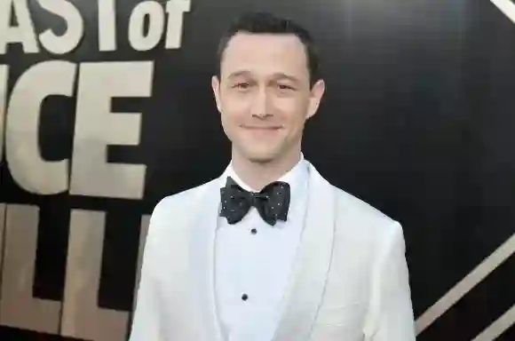 Joseph Gordon-Levitt attends the Comedy Central Roast of Bruce Willis