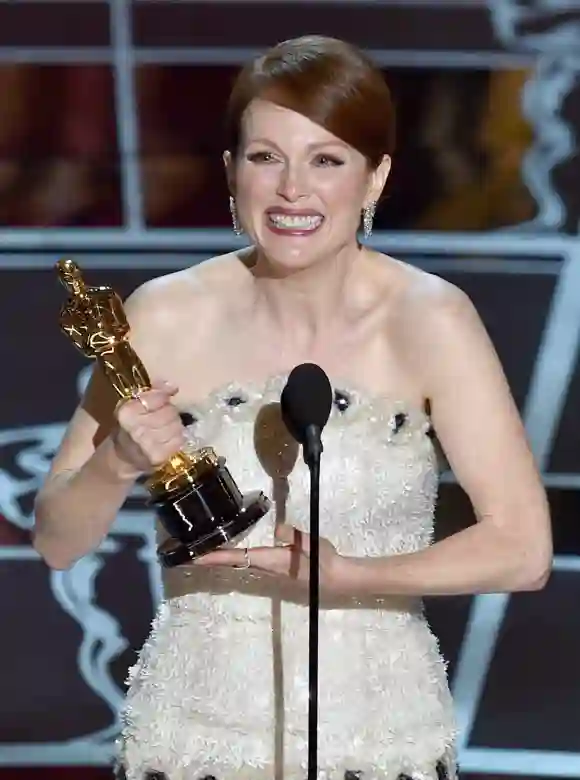 Julianne Moore at the 2015 Oscars