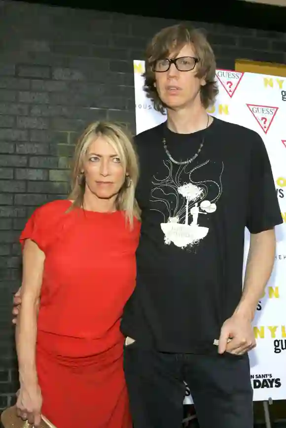 Kim Gordon, Thurston Moore à l'arrivée de la première de LAST DAYS de Gus Van Sant sur HBO Films