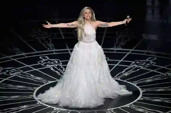 One sure way to measure a person's talent and particularly that of a vocalist is when the artist sings another genre that she doesn't usually sing and even more - a cappella. If you need proof of the power of Gaga's voice you only need to listen to how she sings several classics at the 2015 Oscars to be sure she is a great singer.