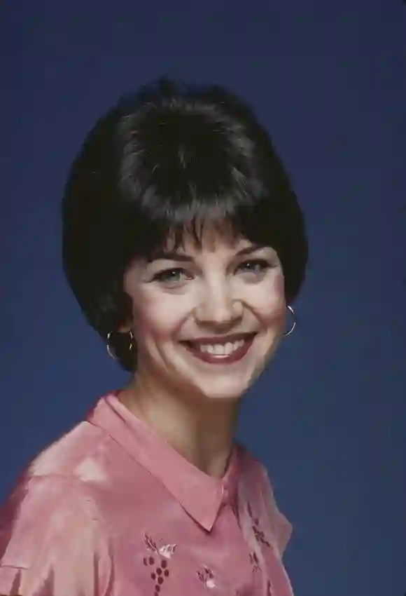 Cindy Williams as "Shirley Feeney"