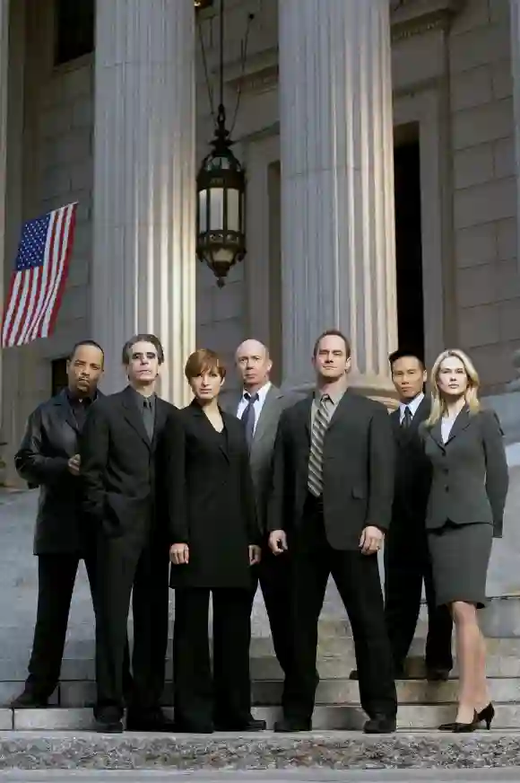 The cast of 'Law & Order: SVU' in season 5 (2003).