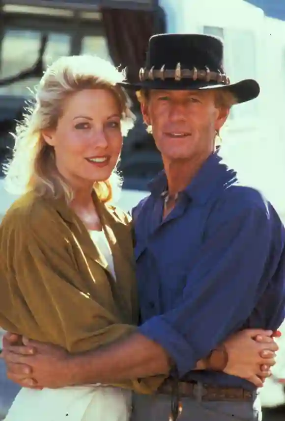 Linda Kozlowski et Paul Hogan formaient un couple devant et derrière la caméra.