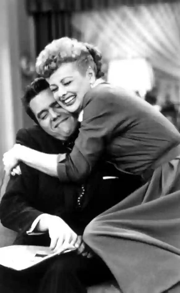 A Real Tear Jerker! This Is How Lucille Ball Said Goodbye To Husband Desi Arnaz