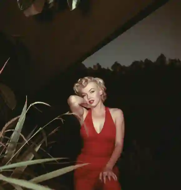 La actriz estadounidense Marilyn Monroe (Norma Jean Mortenson o Norma Jean Baker, 1926-1962), circa 1954