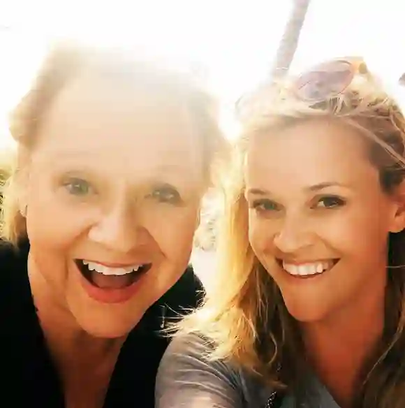 Mary Elisabeth y Reese Witherspoon