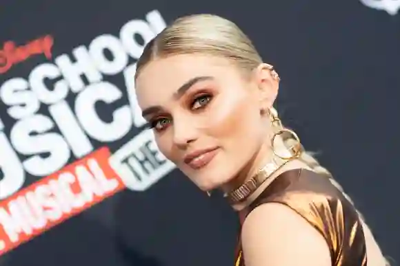 US-ENTERTAINMENT-TELEVISION-FILM-RED-CARPET-CELEBRITY-STREAMING