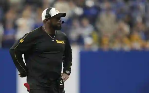 29 septembre 2024, Indianapolis, Indiana, États-Unis : 29 septembre 2024 : Mike Tomlin Entraîneur en chef des Pittsburgh Steeler