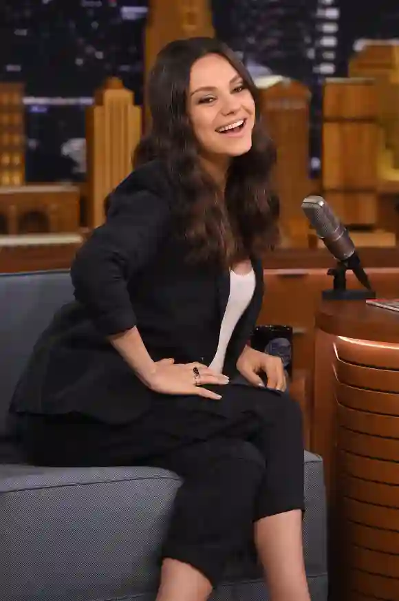 Mila Kunis en The Tonight Show