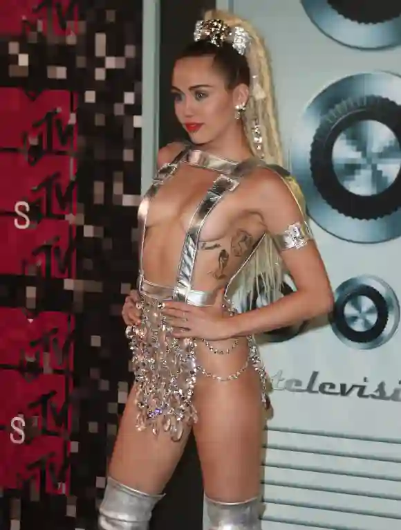 Miley Cyrus aux VMAs 2015