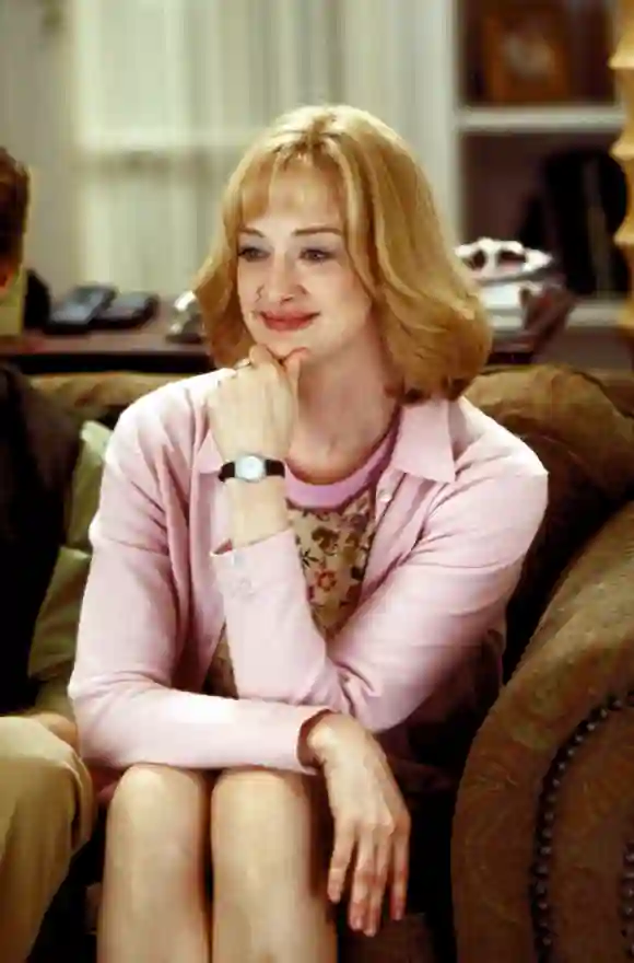 Joan Cusack 'Raising Helen' 2004