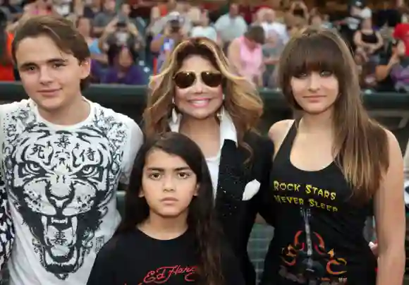 Prince Michael Jackson I., LaToya Jackson, Paris Jackson y Blanket Jackson