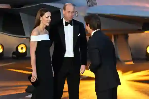 Prince William Kate Middleton Top Gun Maverick London UK premiere Tom Cruise Jennifer Connelly pictures photos dress 2022