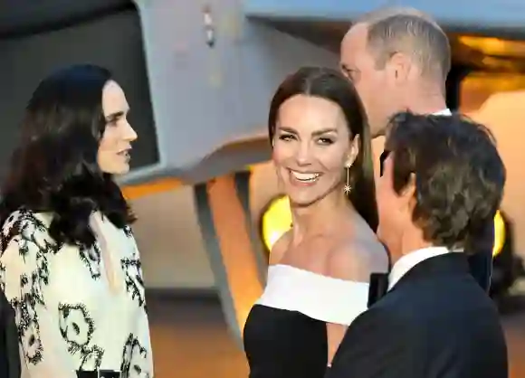 Prince William Kate Middleton Top Gun Maverick London UK premiere Tom Cruise Jennifer Connelly pictures photos dress 2022