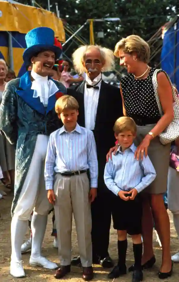 Princesse Diana photos rares avec ses fils William et Harry photos Lady Diana famille royale