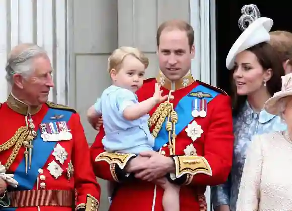 Príncipe Carlos, Príncipe George, Príncipe William y Kate Middleton