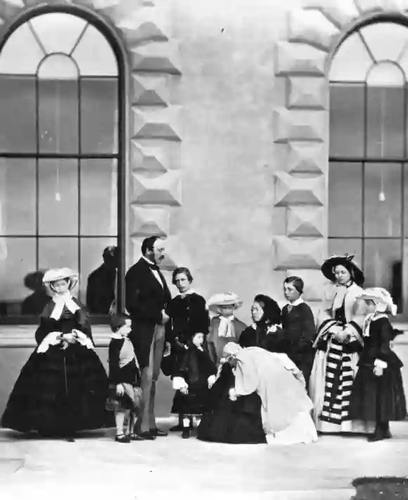 La reine Victoria et le prince Albert avec leurs 9 enfants, 1857.
