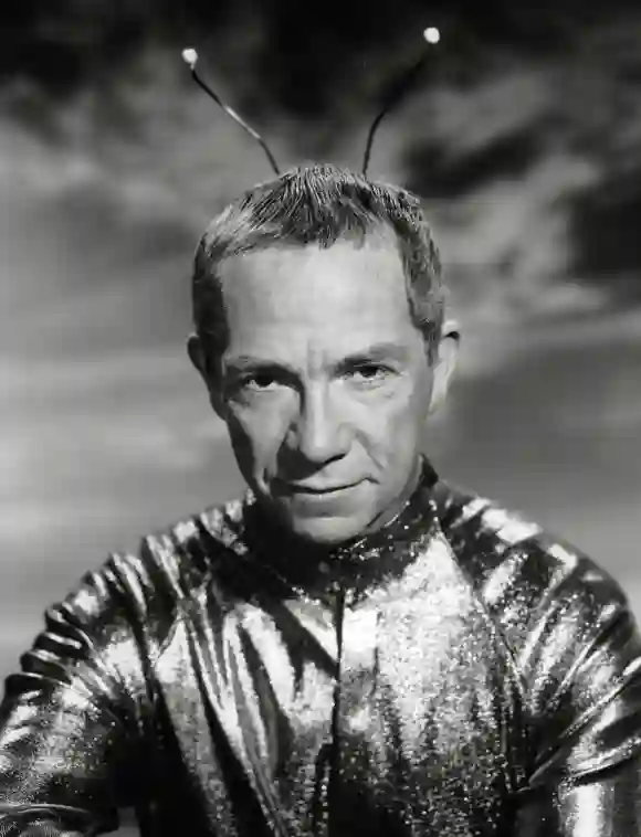 Ray Walston My Favorite Martian circa 1963 CBS Hollywood CA USA PUBLICATIONxINxGERxSUIxAUTxONLY 329