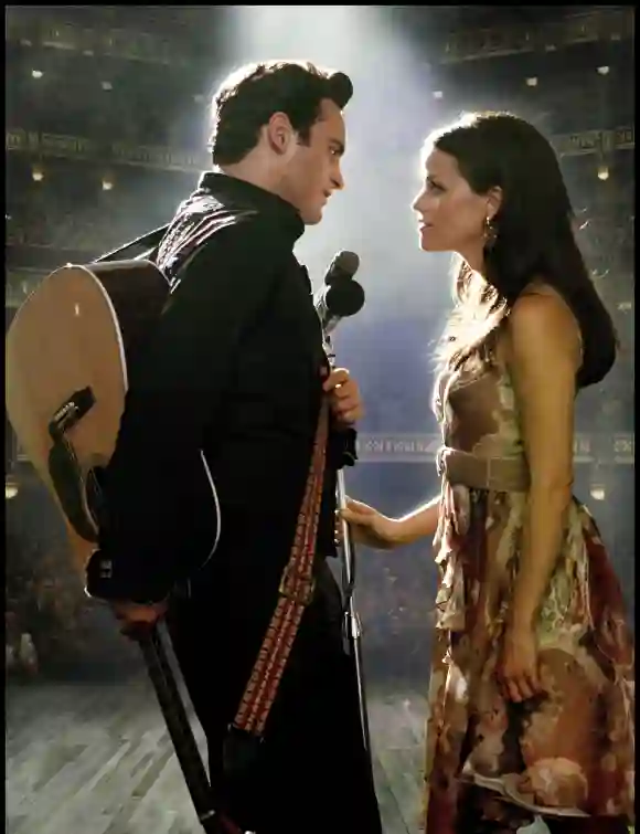 Reese Witherspoon with 'Walk the Line' co-star Joaquin Phoenix 2005