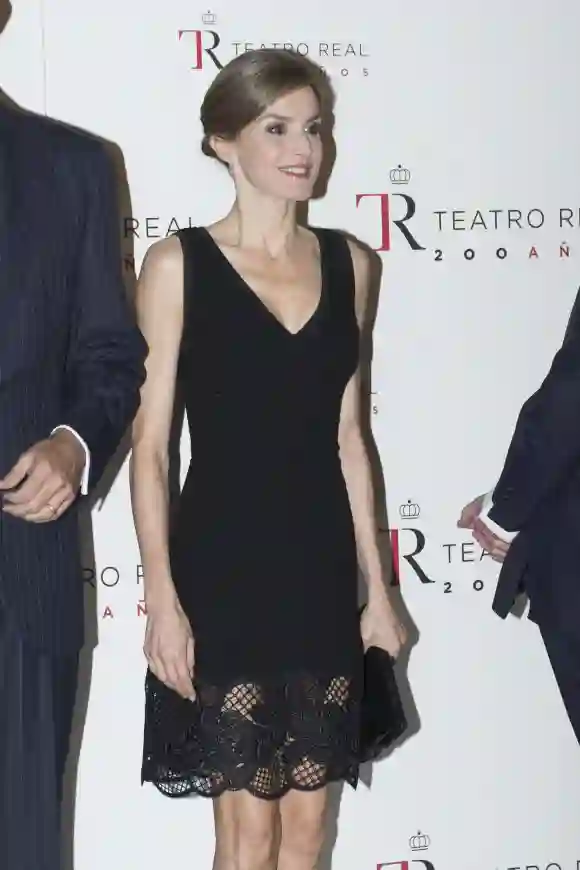 Le roi et la reine Letizia dirigent l'inauguration de la saison du Teatro Real à Madrid, en Espagne.