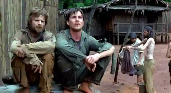 RESCUE DAWN, Steve Zahn, Christian Bale, 2006. MGM/Courtesy Everett Collection MGM/Courtesy Everett Collection !ACHTUNG