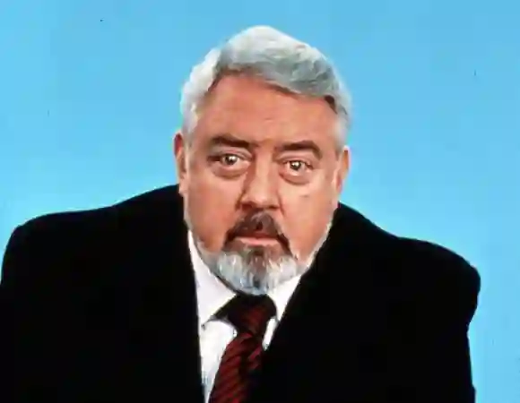 Robert Benevides: Who Was Raymond Burr's Partner relationship husband wife estate Perry Mason actor star death today 2021