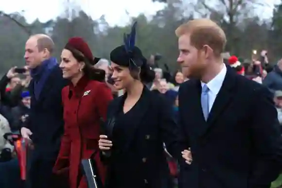 Familia Real fotos feliz antes de los escándalos Harry William disputa Meghan Kate Charles