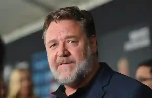 Russell Crowe confirma que su padre John Alexander ha muerto homenaje Twitter mensaje difunto padre familia 2021 muertes de celebridades