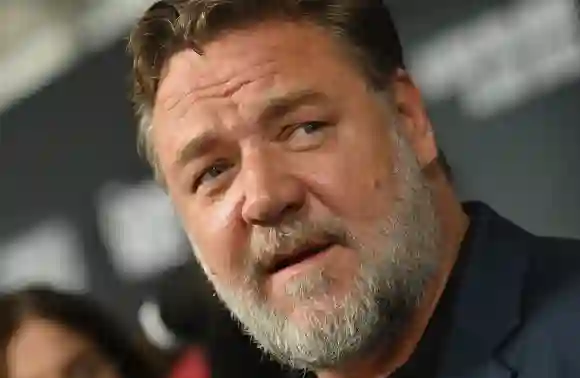 Slobby Russell Crowe denied entry restaurant Australia tennis news