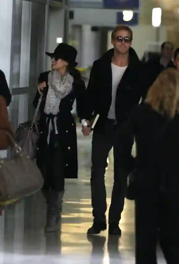 Eva Mendes and Lover Ryan Gosling Leaving Paris Eva Mendes and her lover Ryan Gosling are spotted at Charles De Gaulle i