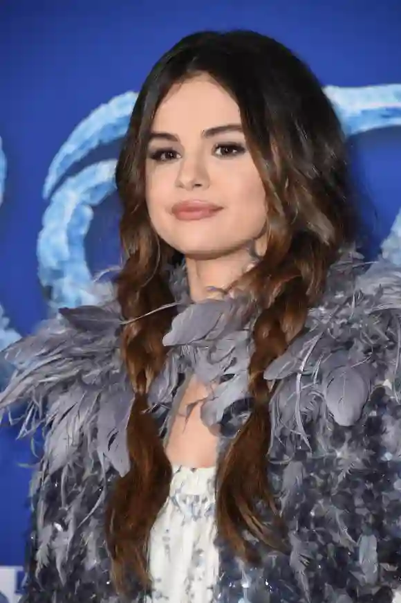Frozen 2 Premiere - LA Selena Gomez asiste al estreno de Disney s Frozen 2 en el Dolby Theatre el 07 de noviembre de 2019 en L
