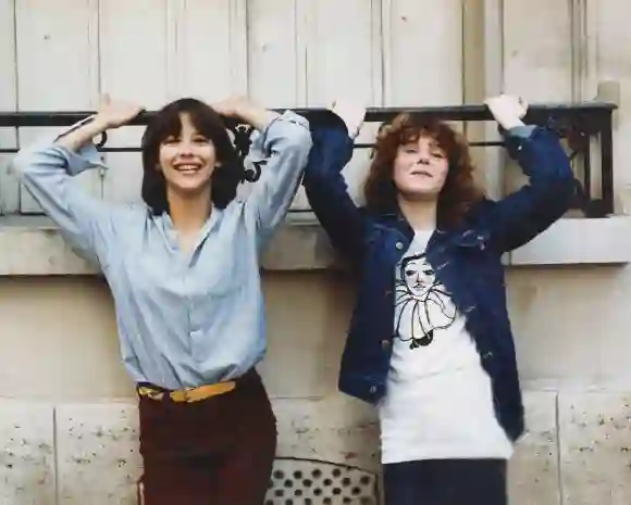 Sophie Marceau alias "Vic Beretton" and Sheila O'Connor alias "Pénélope" from "La Boum"