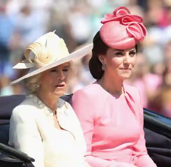 Les rumeurs les plus folles sur la duchesse Catherine Kate Middleton Camilla 2021 rumeurs