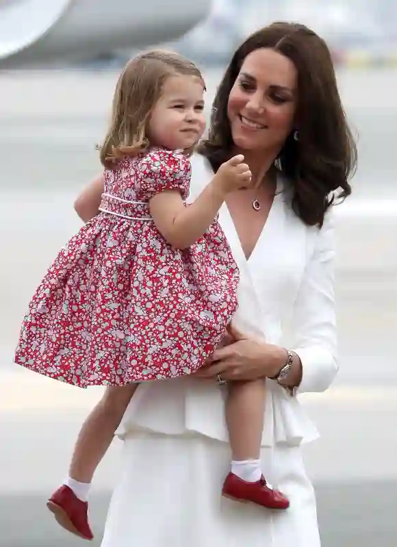 Les rumeurs les plus folles sur la duchesse Catherine : Rumeurs de maternité Kate Middleton