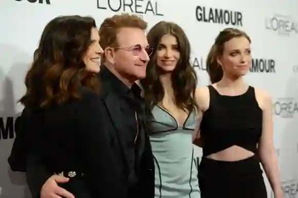 Voici les belles filles de rockstars célèbres musiciens enfants descendants mannequins actrices acteurs famille Bono Eve Hewson