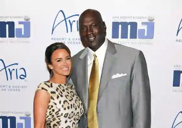 Estas estrellas están casadas con jugadores profesionales de baloncesto NBA esposas famosas actrices modelos relaciones citas Michael Jordan Yvette 2021