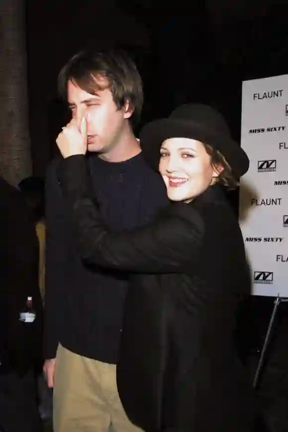 Tom Green and Drew Barrymore arrive at the premiere of "Donnie Darko"