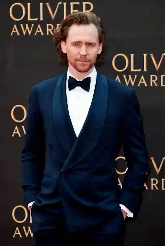 Tom Hiddleston attends the Olivier Awards 2019