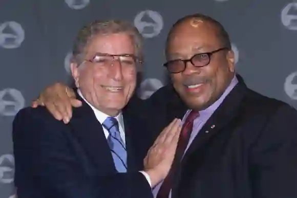 Tony Bennett and Quincy Jones announcing Grammy nominations, 2002