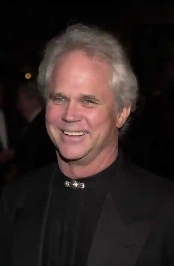 lors de la 53ème édition des Directors Guild Awards, Century Plaza Hotel, 03-10-01 Tony Dow lors de la 53ème édition des Directors Guild Awa