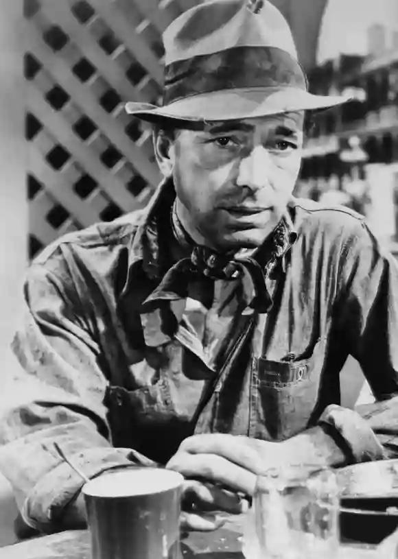 Humphrey Bogart as "Fred C. Dobbs" in Treasure of the Sierra Madre (1948).