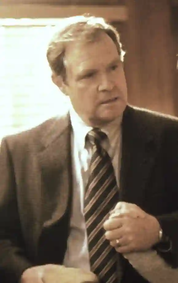 V: Cast Of The Original Miniseries: Actor Frank Ashmore