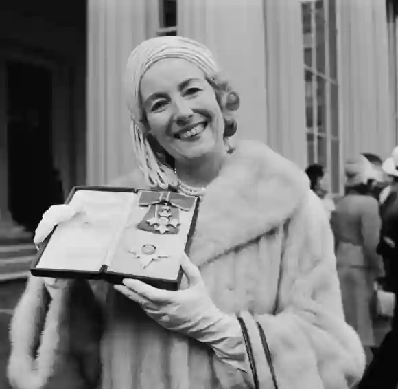 Vera Lynn is DBE