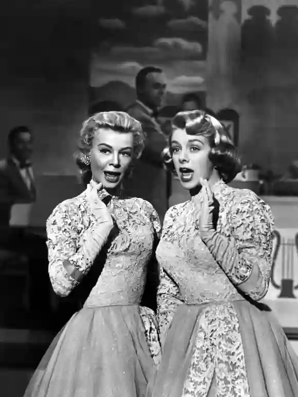 White Christmas movie facts trivia cast Vera-Ellen and Rosemary Clooney Bing Crosby songs music 1954 film watch 2020