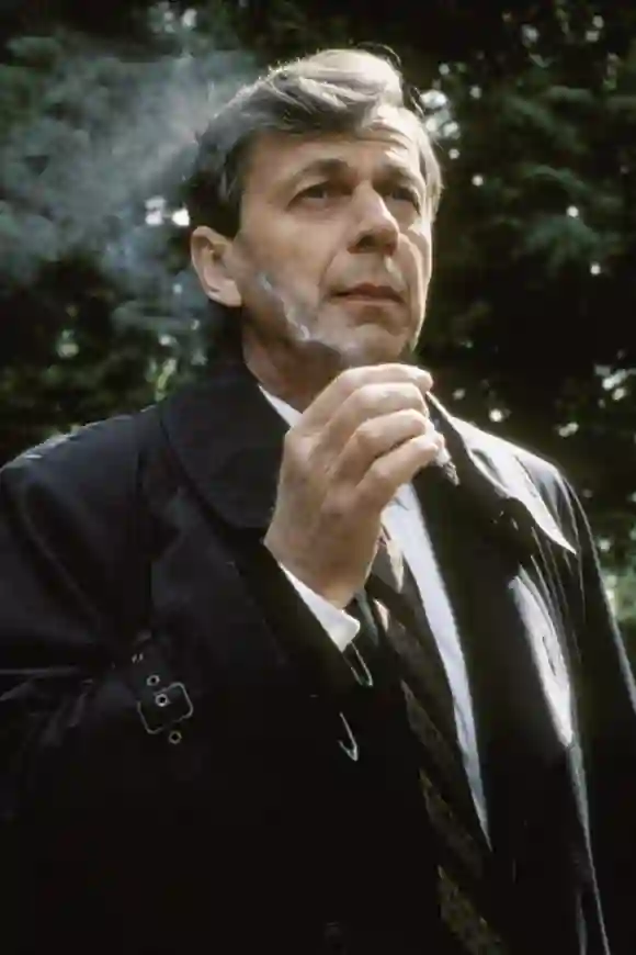 The X Files (TV-Series) 1993-2002, / The Smoking Man 10 September 1993