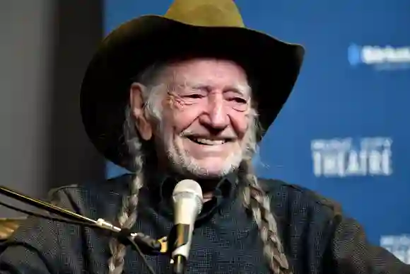 Willie Nelson's sister Bobbie Nelson has died age 91 2022 Instagram tribute siblings